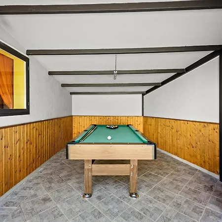 Βίλα Sole Istria Near Pula For 7 People With Jacuzzi And Children Playground Marčana