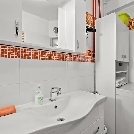 Villa Sole Istria Near Pula For 7 People With Jacuzzi And Children Playground