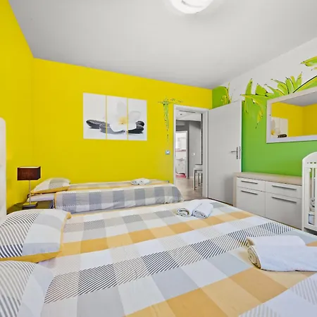 Βίλα Sole Istria Near Pula For 7 People With Jacuzzi And Children Playground Marčana