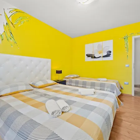 Sole Istria Near Pula For 7 People With Jacuzzi And Children Playground *